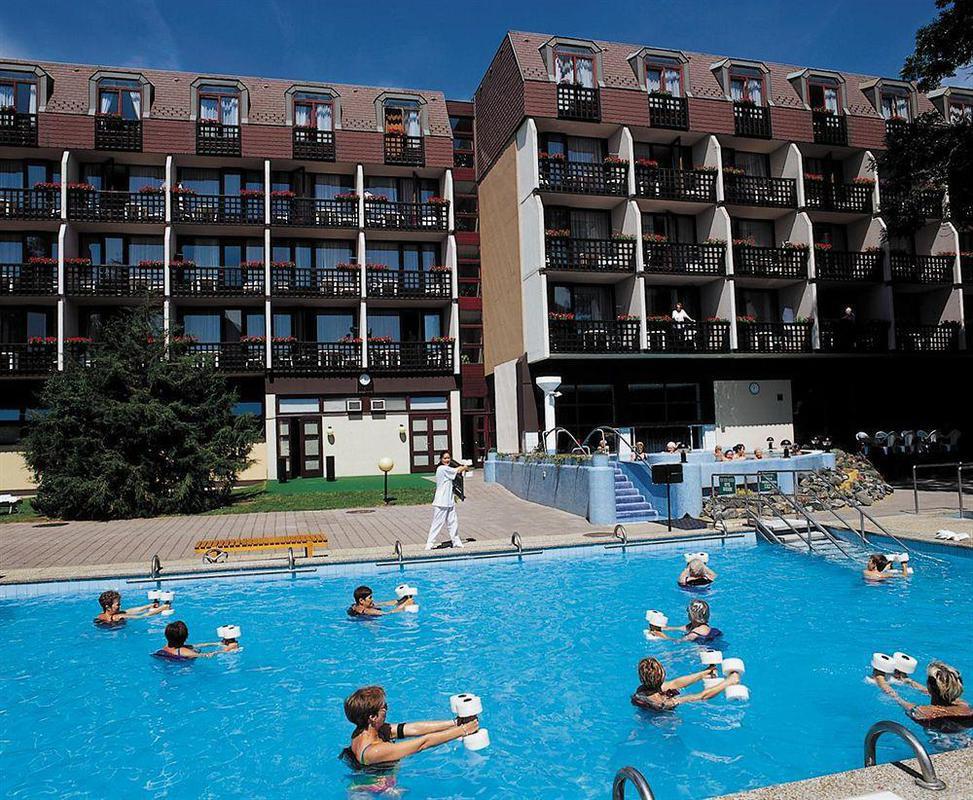 Hotel Ensana Thermal Sárvár Exterior foto